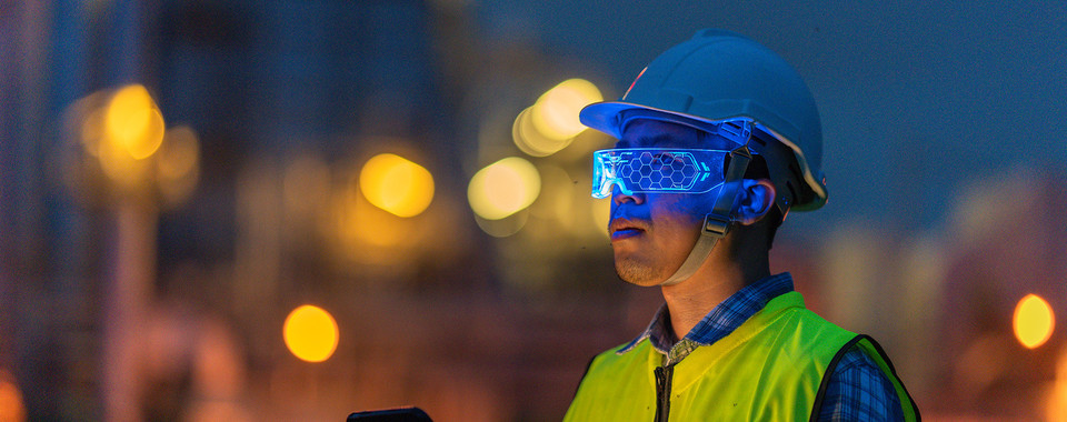 worker with ai glasses